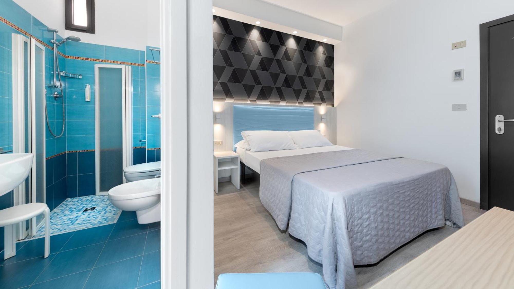 Hotel Eiffel Rimini Extérieur photo