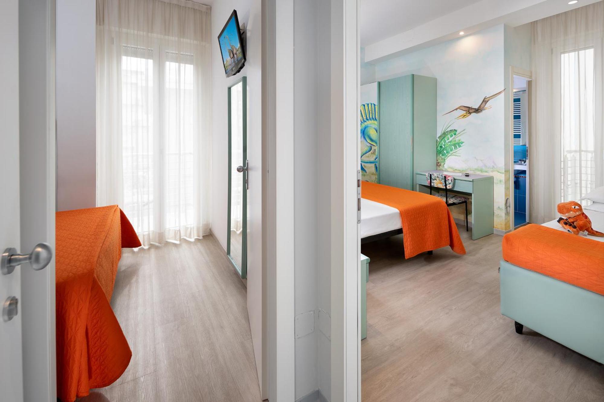 Hotel Eiffel Rimini Extérieur photo