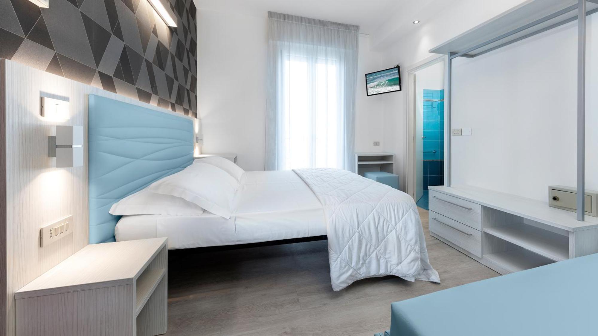 Hotel Eiffel Rimini Extérieur photo