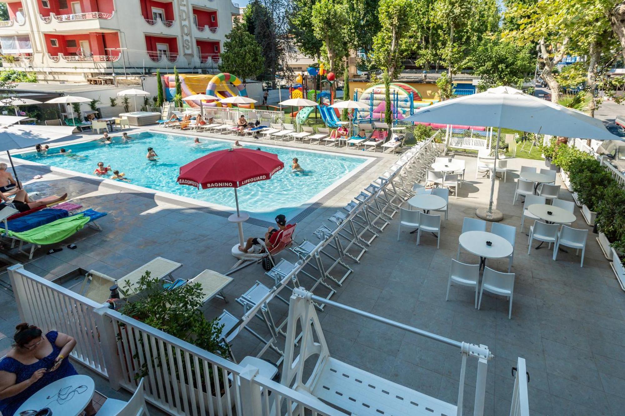 Hotel Eiffel Rimini Extérieur photo