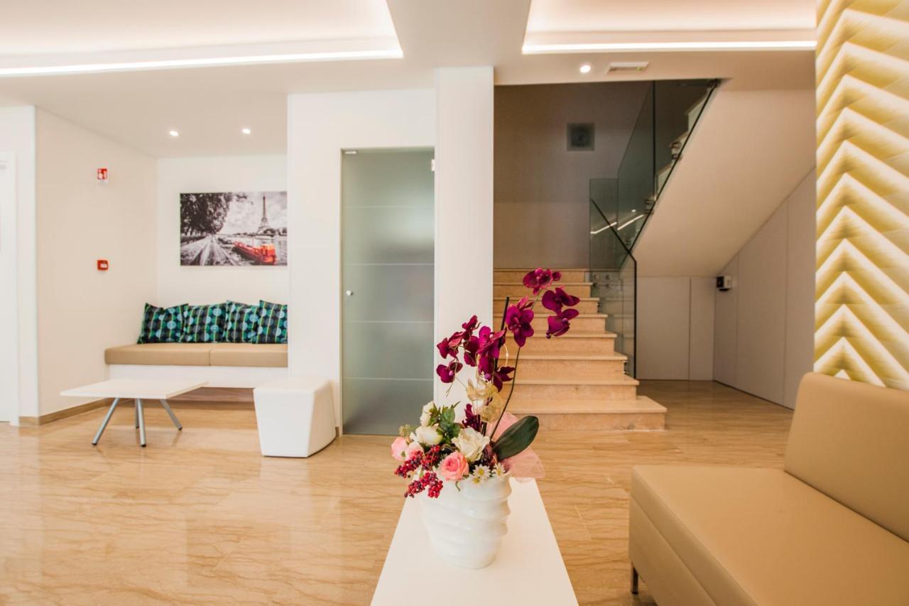 Hotel Eiffel Rimini Extérieur photo